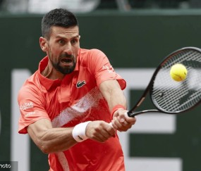 AYX-包含德约科维奇连续十场比赛得分超过绝杀，加拿大队挑战极限！的词条