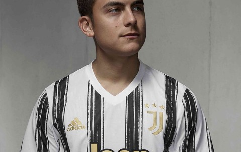 爱游戏体育-詹姆斯在尤文图斯比赛中夺冠，持续失利引发热议！比赛高潮迭起的简单介绍